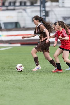 Bild 150 - wBJ FC St. Pauli - Walddoerfer SV : Ergebnis: 3:4